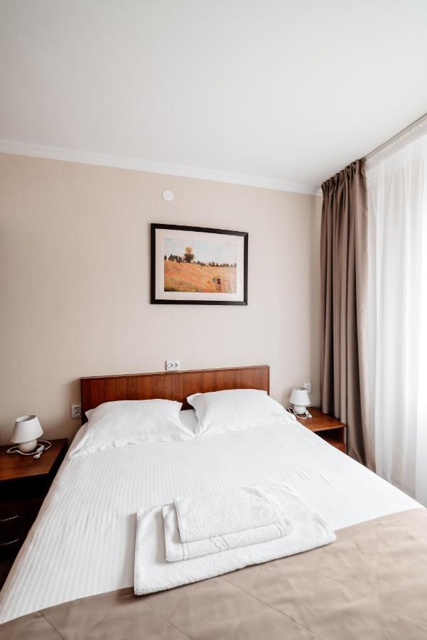 Chagala Hotel Uralsk Zewnętrze zdjęcie