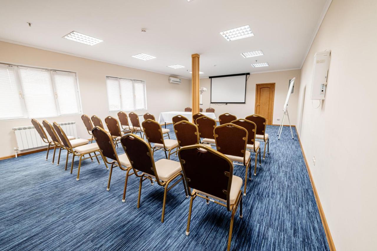 Chagala Hotel Uralsk Zewnętrze zdjęcie